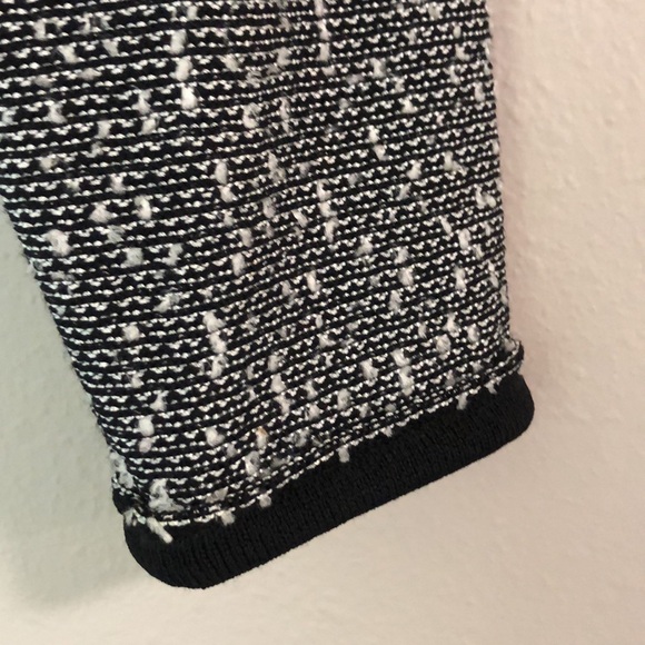 St John black & white botanical design cropped sweater jacket size 2 - Picture 6 of 8